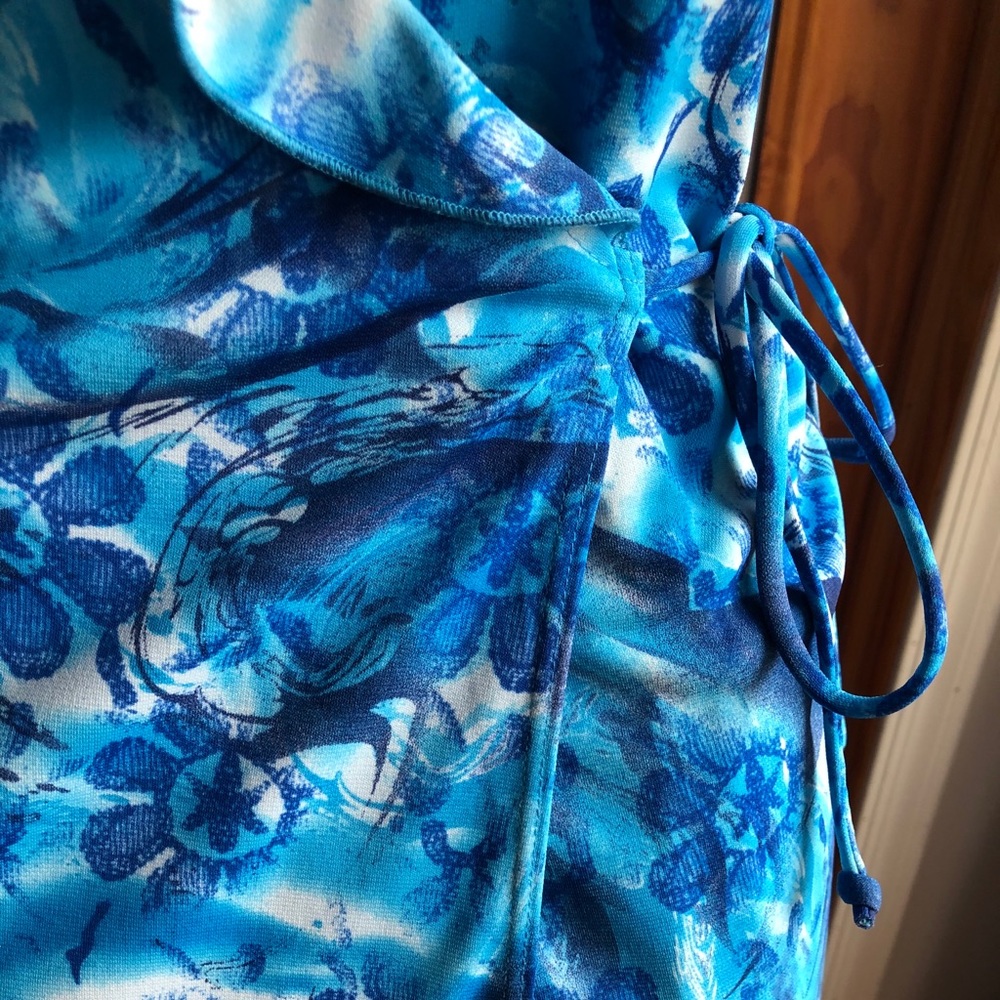 Dress - Picture 4 of 5